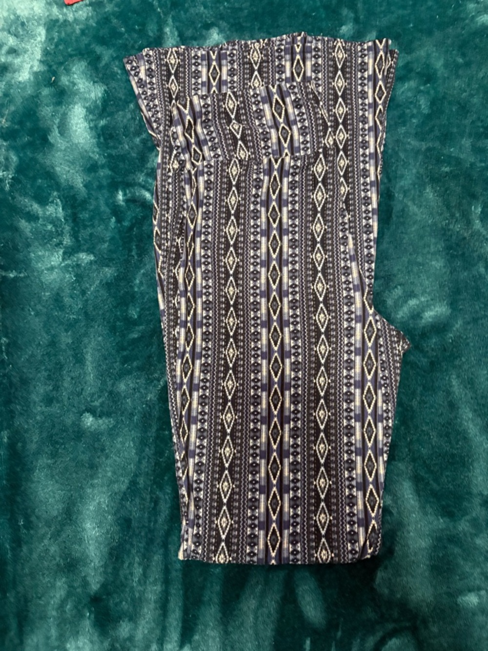 Tribal Print legging in Navy and Cream